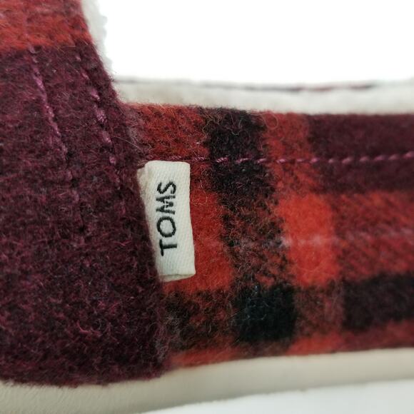 TOMS Red Plaid Women's Slip Ons Size 6 - Picture 3 of 7